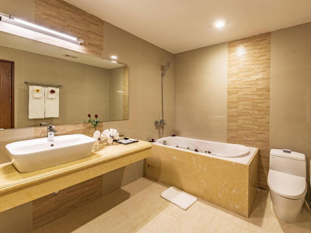 Lam Giang Hotel Vinh Extérieur photo