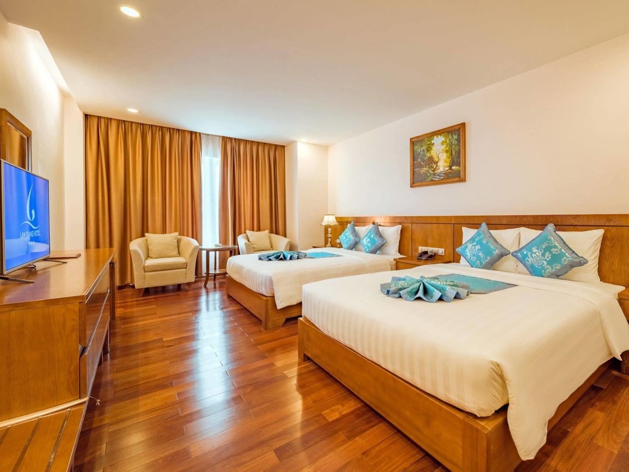 Lam Giang Hotel Vinh Extérieur photo