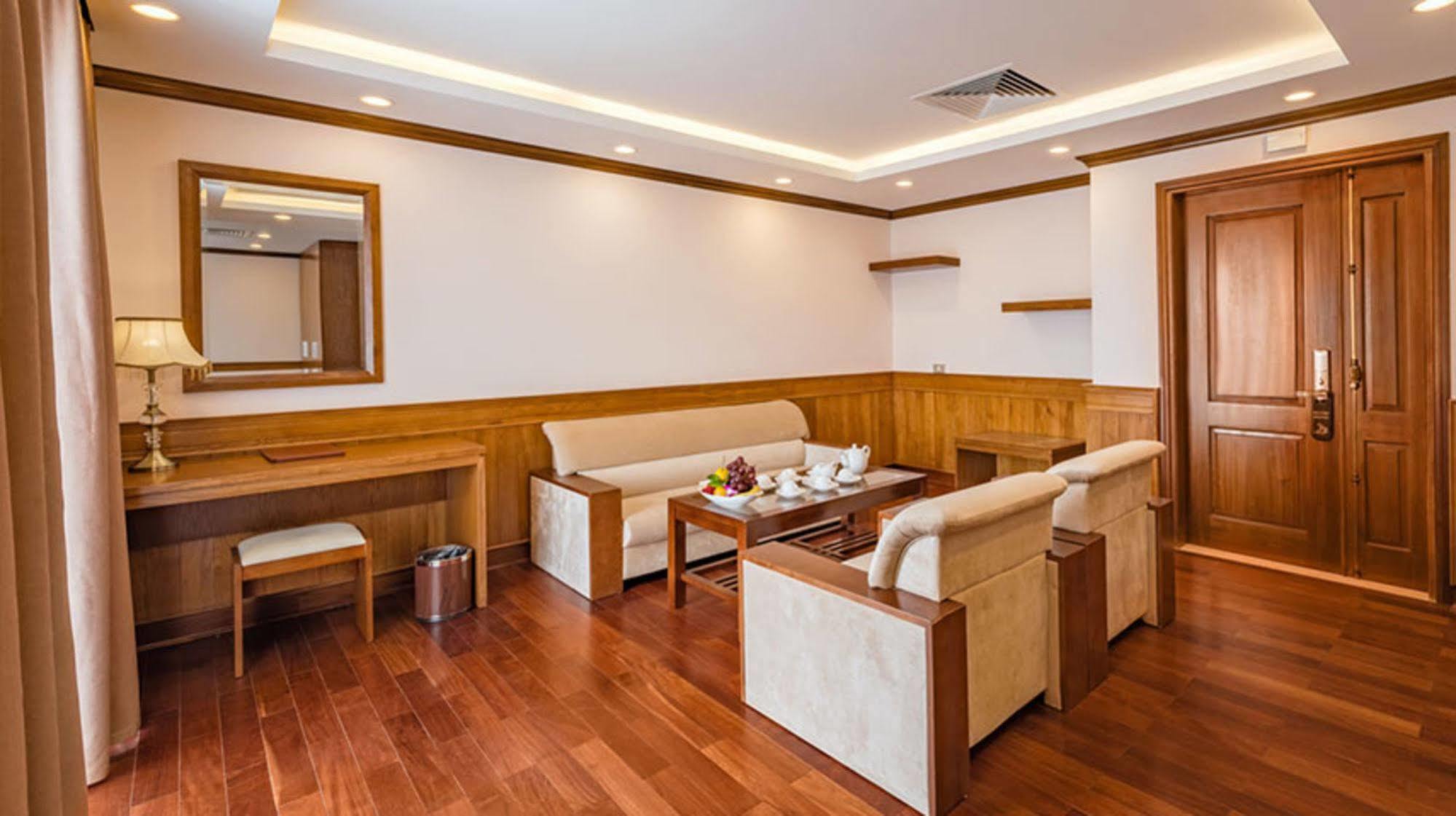 Lam Giang Hotel Vinh Extérieur photo